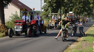 Roszki: Dożynki wiejskie i barwny korowód