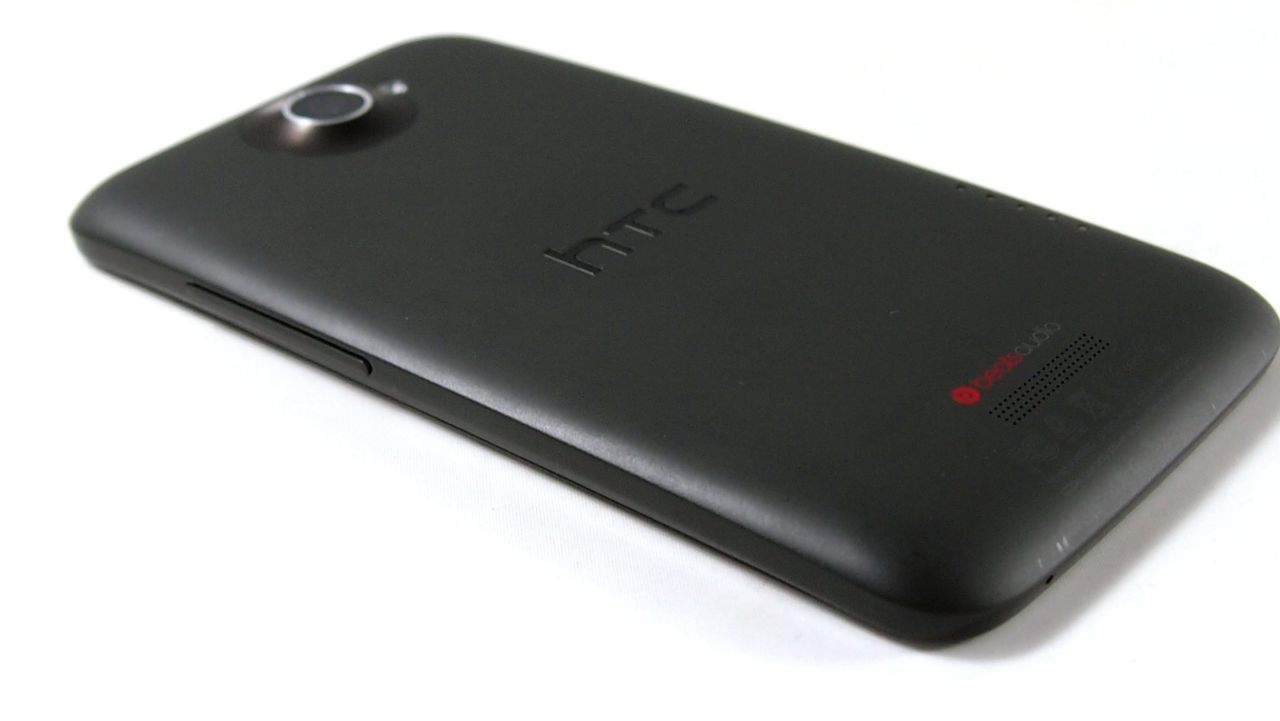 HTC One X - tył obudowy