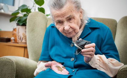 Reforma emerytalna nie pomaga seniorom. Coraz więcej idzie na bezrobocie