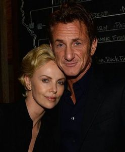 Charlize Theron i Sean Penn: Ukrywając romans, bawili się świetnie