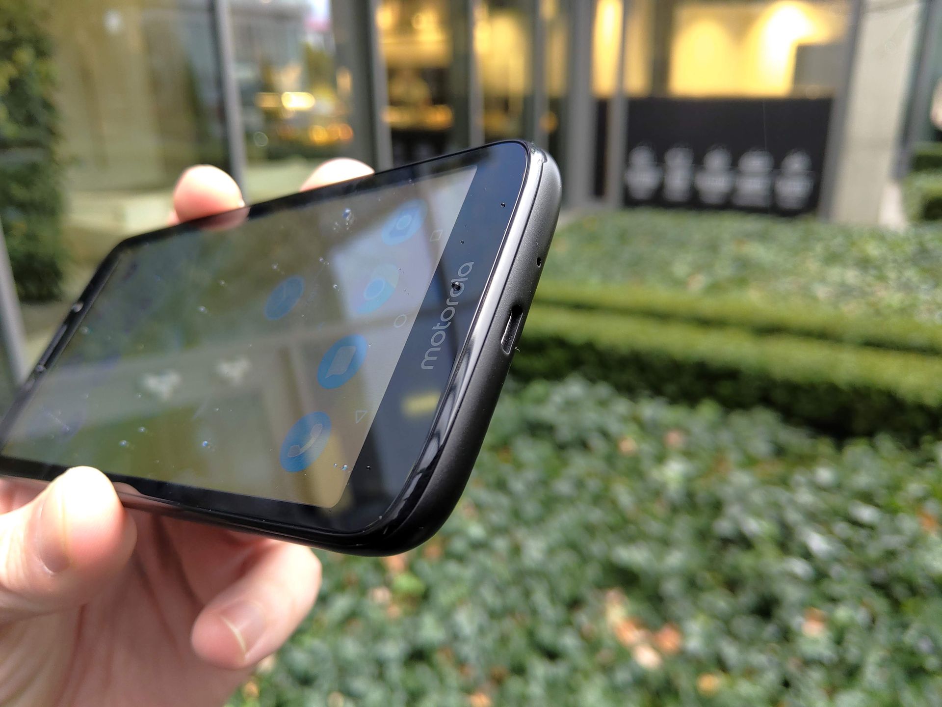 Wielki Test Smartfonów za 500 zł. Motorola Moto E5 Play. Tak powinno się robić tanie smartfony 4