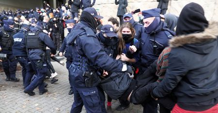 Strajk Kobiet. Policja podała dane o kolejnych zatrzymaniach
