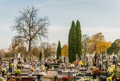 Warszawa. Trzy cmentarze zamknięte przez trzy dni. Ratusz odnosi się do decyzji