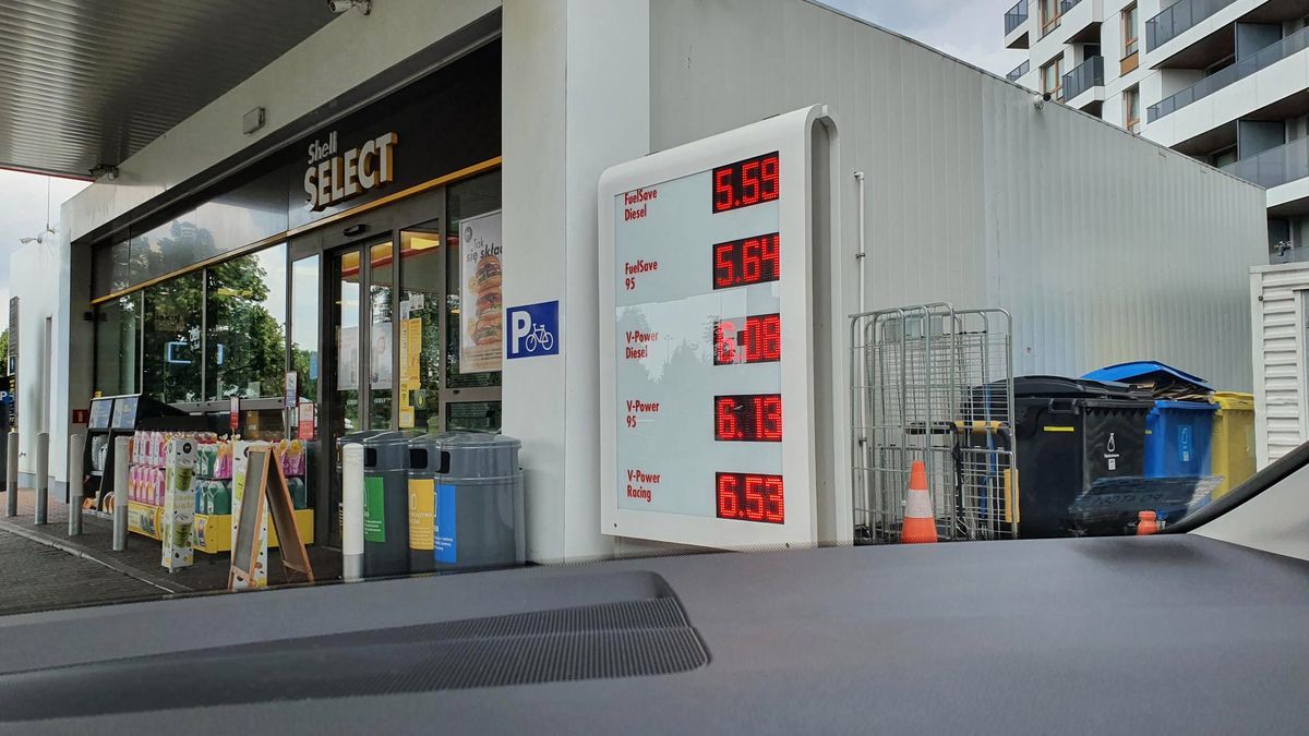 Więcej oktanów nie oznacza lepszego paliwa, ale sprawdzi się w mocnych samochodach sportowych.