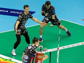 Semeniuk i spółka ruszyli po złoto