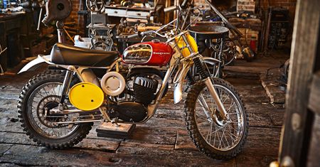 Należała do słynnego aktora. Husqvarna viking 360 sprzedana za ogromną kwotę