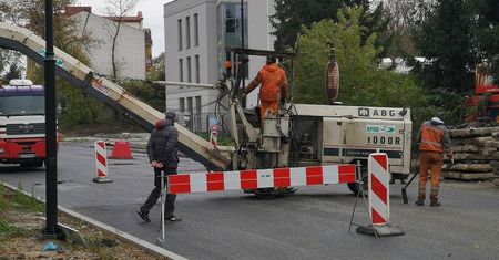 Lublin: Na ul. Kalinowszczyzna kładą ostatnią warstwę asfaltu. Prace powoli dobiegają końca
