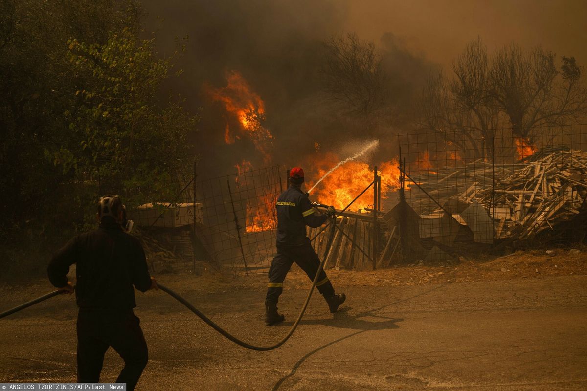 pożar, rumunia, ewakuacja mieszkańców Największy pożar od lat w Rumunii. Ewakuowano mieszkańców