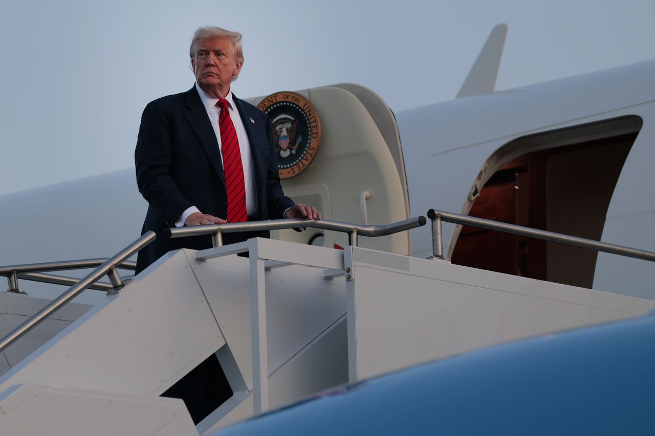 "Szok taryfowy". Szwajcaria zaskoczona posunięciem Trumpa ws. ceł