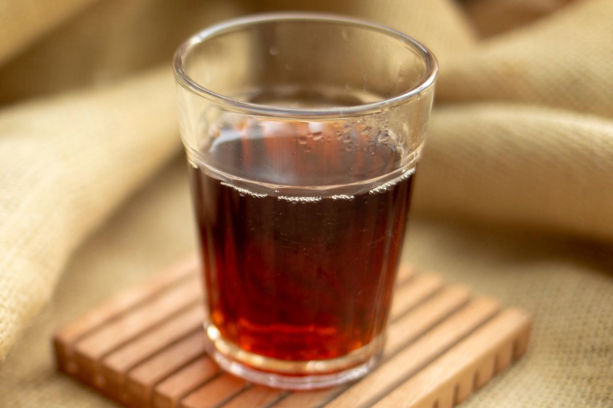 Zaparzona herbata rooibos