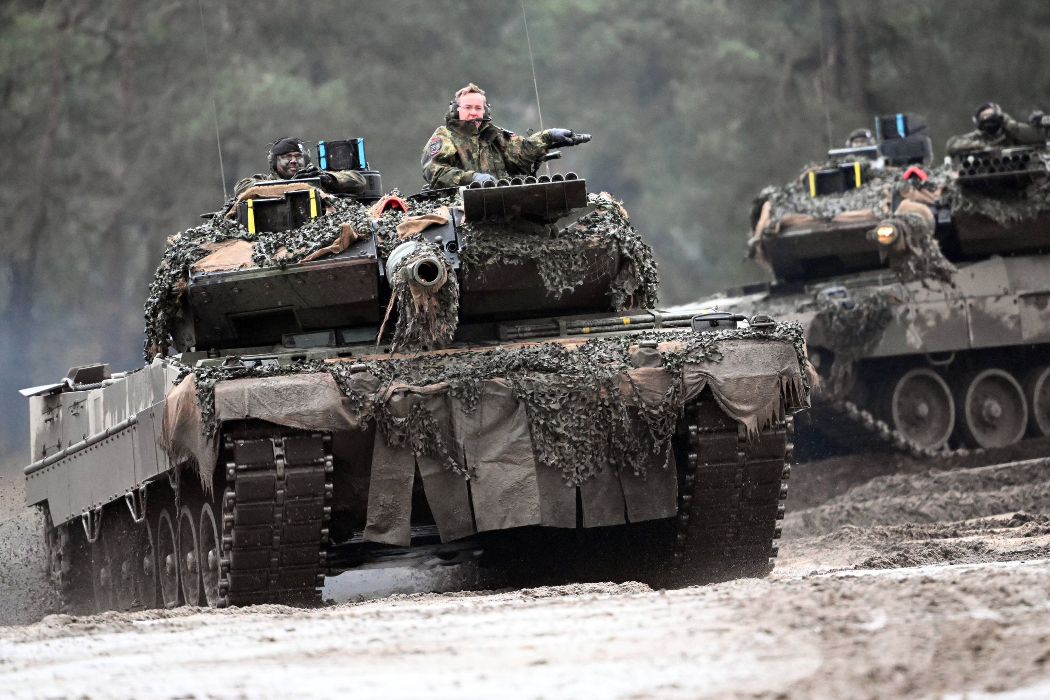 Minister of Defense visits Tank Battalion 203
01 February 2023, North Rhine-Westphalia, Augustdorf: Bori