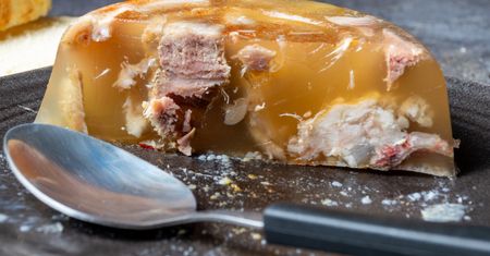 Groźna bakteria w produkcie mięsnym. Sanepid wydał ostrzeżenie