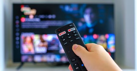 Ludzie uciekają z Netflixa. Problemem nie są nowe seriale, ale ich kolejne sezony