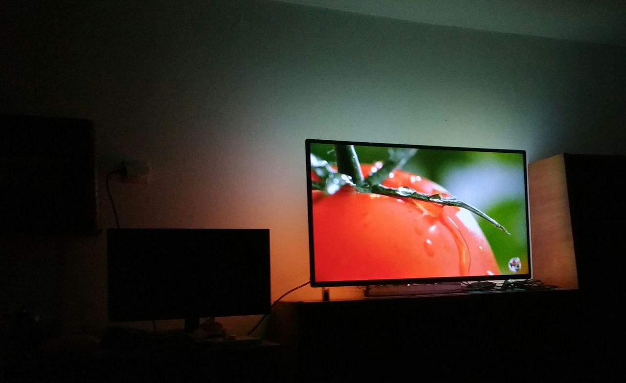 Raspberry Pi + OSMC + Hyperion = Ambilight TV