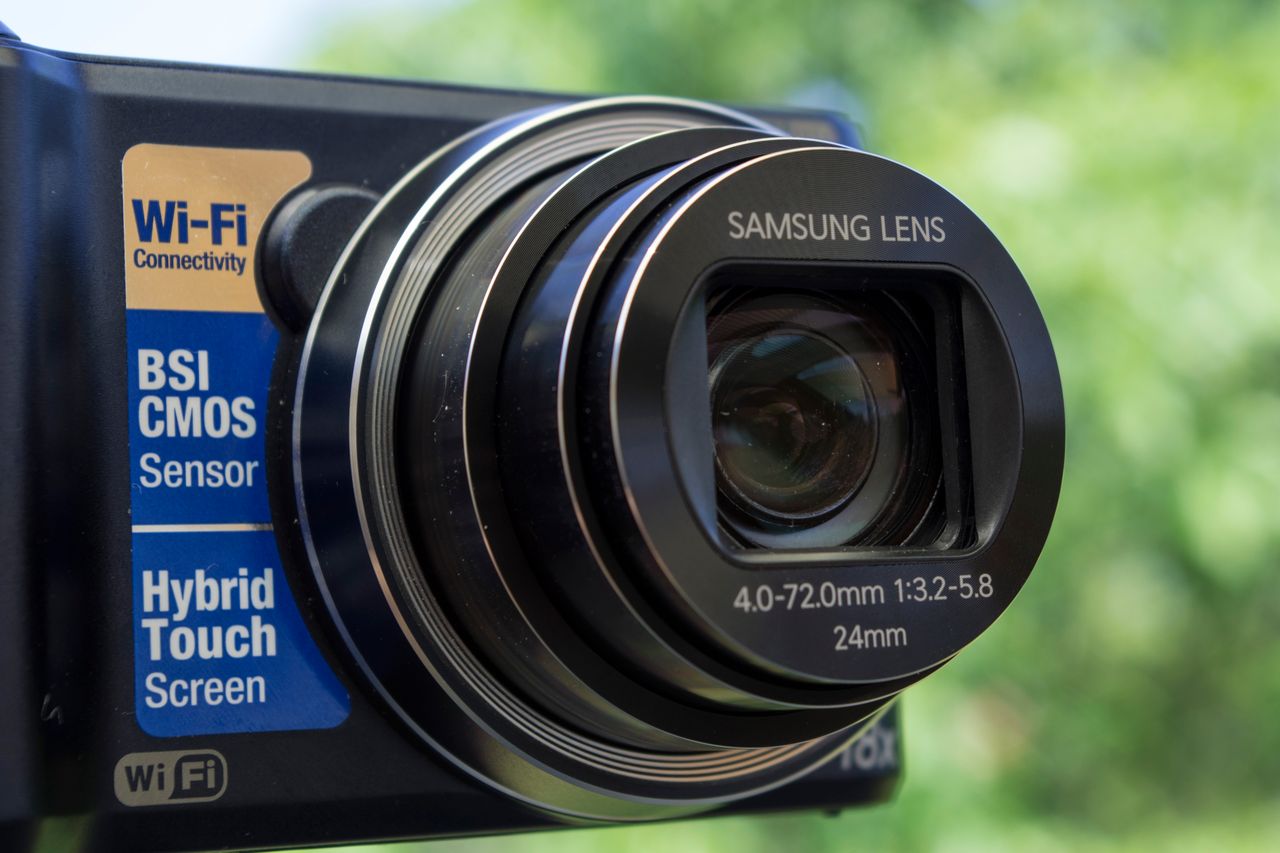 Samsung Smart Camera WB250F — wycieczkowy towarzysz