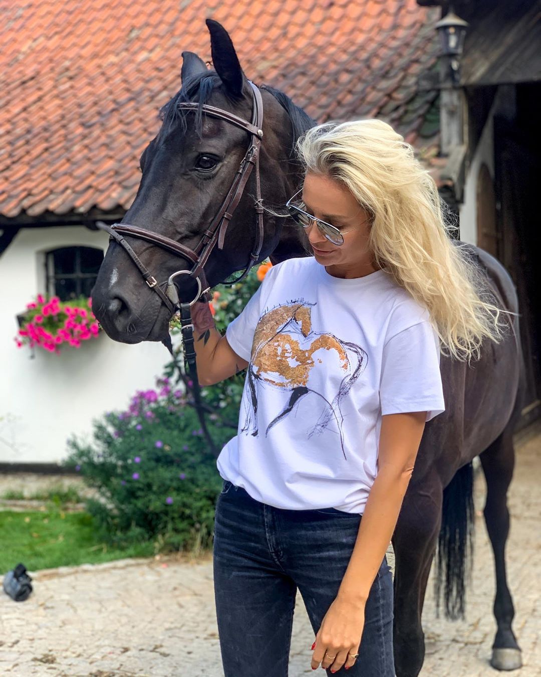 Agnieszka Woźniak-Starak i jej nowe hobby, konie