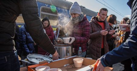 Polska przyjęła na stałe ponad milion uchodźców. "Na razie nie ma kolejnej fali"