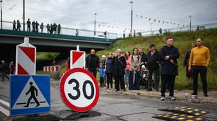 Zamontowali złe progi. Teraz kierowców pilnuje policja