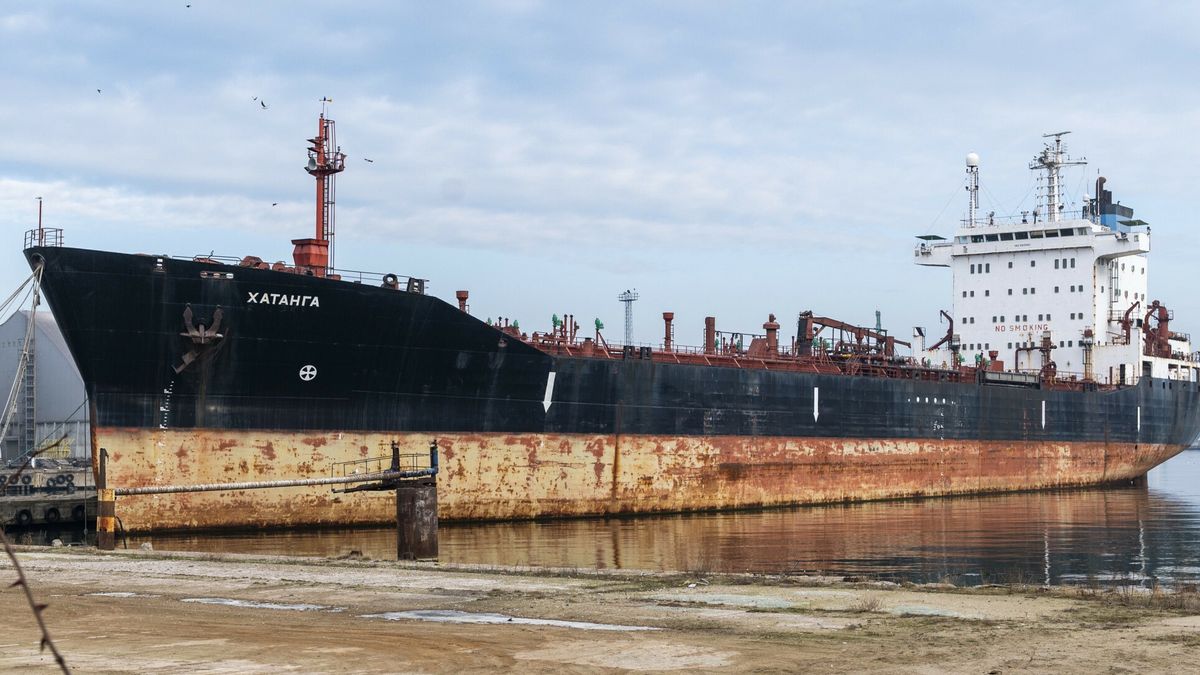 Rosyjski statek "Khatanga" jeszcze w Porcie Gdynia.