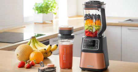 Moc, obroty i tytanowe ostrza. Przewodnik, który pomoże wybrać blender na lata