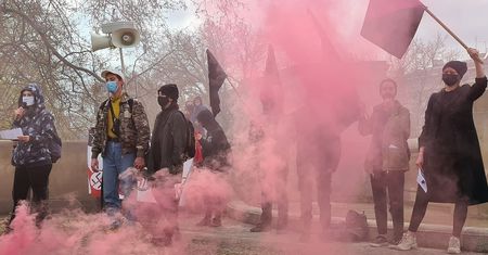 Dramat 4-latka na marszu. Świadek o zachowaniu matki-antyszczepionkowca