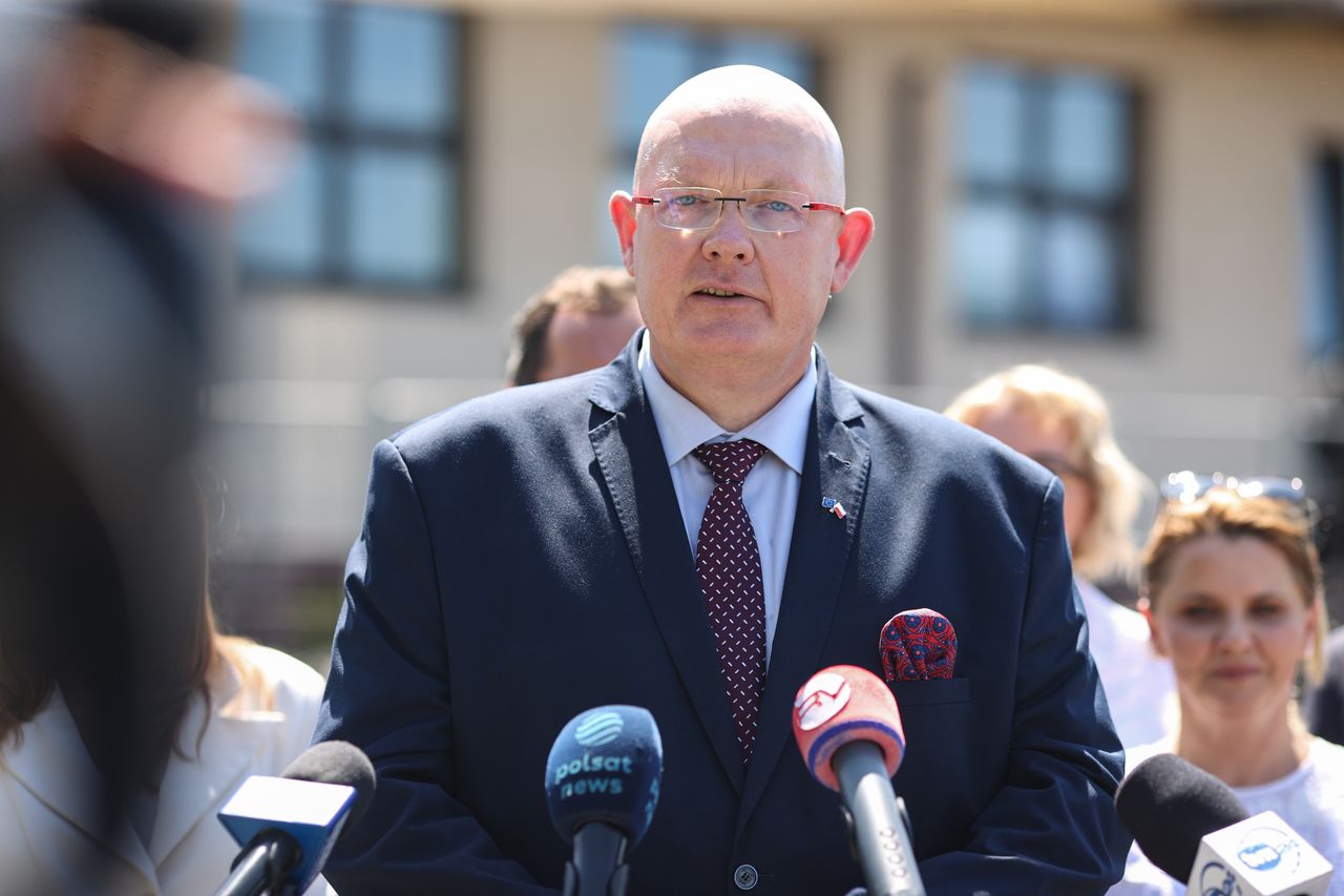 Wyciek danych 19 mln Polaków. Wiceminister radzi, co zrobić