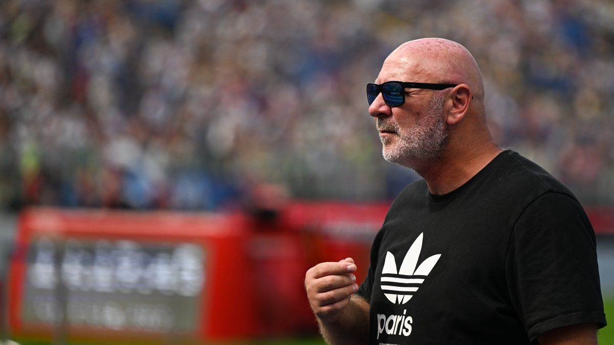 CHORZOW, POLAND - AUGUST 25:
Szymon Ziolkowski of Poland, the Olympic Champion from Sydney 2000, observes the Men's Hammer Throw at the Silesia Kamila Skolimowska Memorial, part of the Wanda Diamond League on August 25, 2024, at Slaski Stadium in Chorzow. (Photo by Artur Widak/NurPhoto via Getty Images)