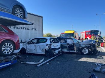 Oleśnica: Tragiczny wypadek na trasie S8 – dwie osoby nie żyją, cztery zostały ranne