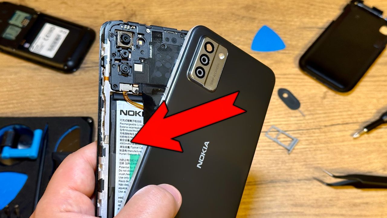 Nokia G22 wykorzystuje system łatwej naprawy QuickFix