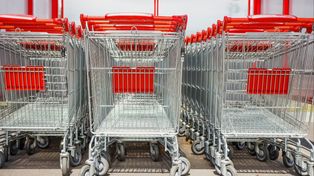 Sieć przejmuje 500 sklepów rywala. Zmiany w polskim handlu detalicznym