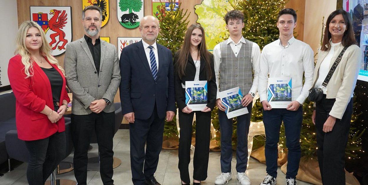 Szczecinek: Uhonorowano uczniów, studentów i sportowców