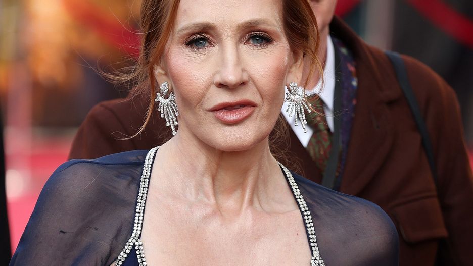 J.K. Rowling wycofuje swoje książki z Rosji, ale tylko trochę