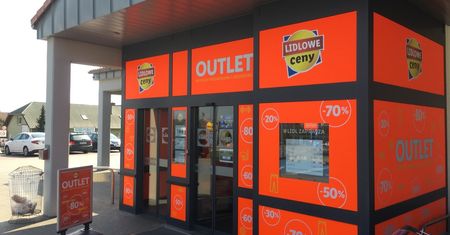 Outlet Lidla kusi cenami. Sprawdzamy, co i za ile można tam kupić