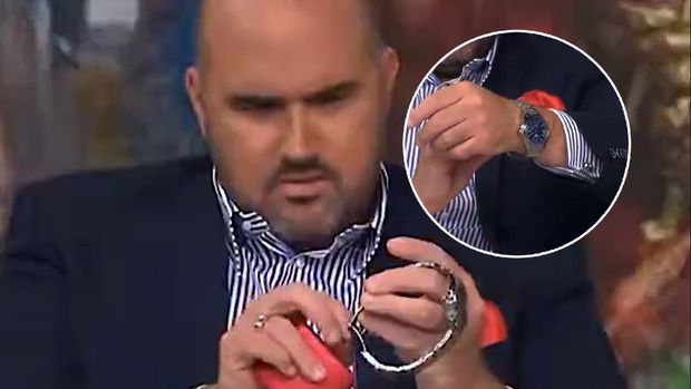 Skarga na TV Republika za kryptoreklamę zegarka. Złożył ją były członek KRRiT