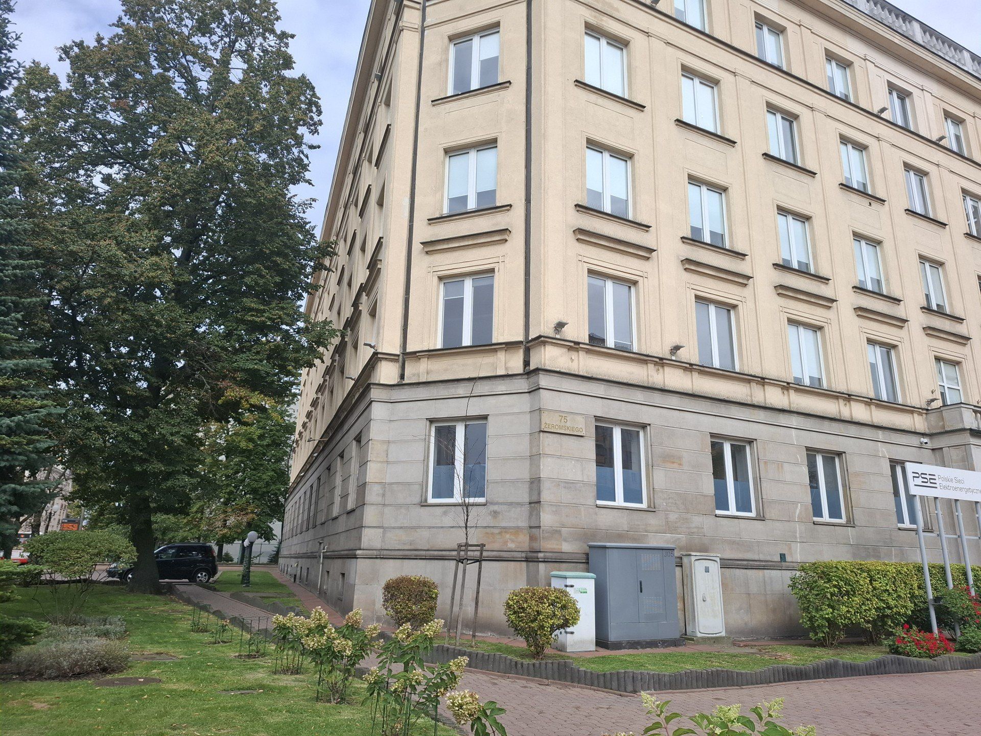 Budynek przy ulicy Żeromskiego 75.