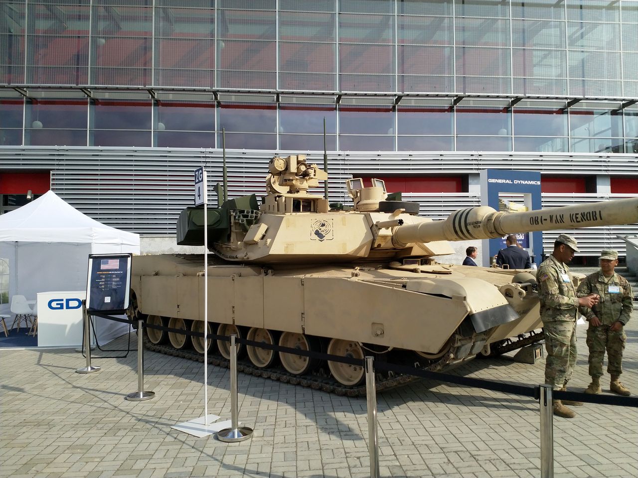 Czołgi M1A2 Abrams. Pojadą prawie na każdym paliwie