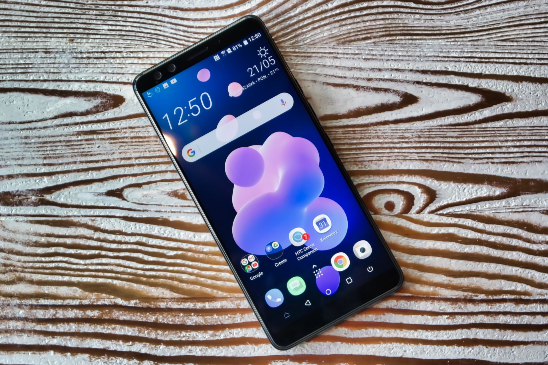 HTC U12+ oficjalnie. Mocniejsza wersja nieistniejącego flagowca 5