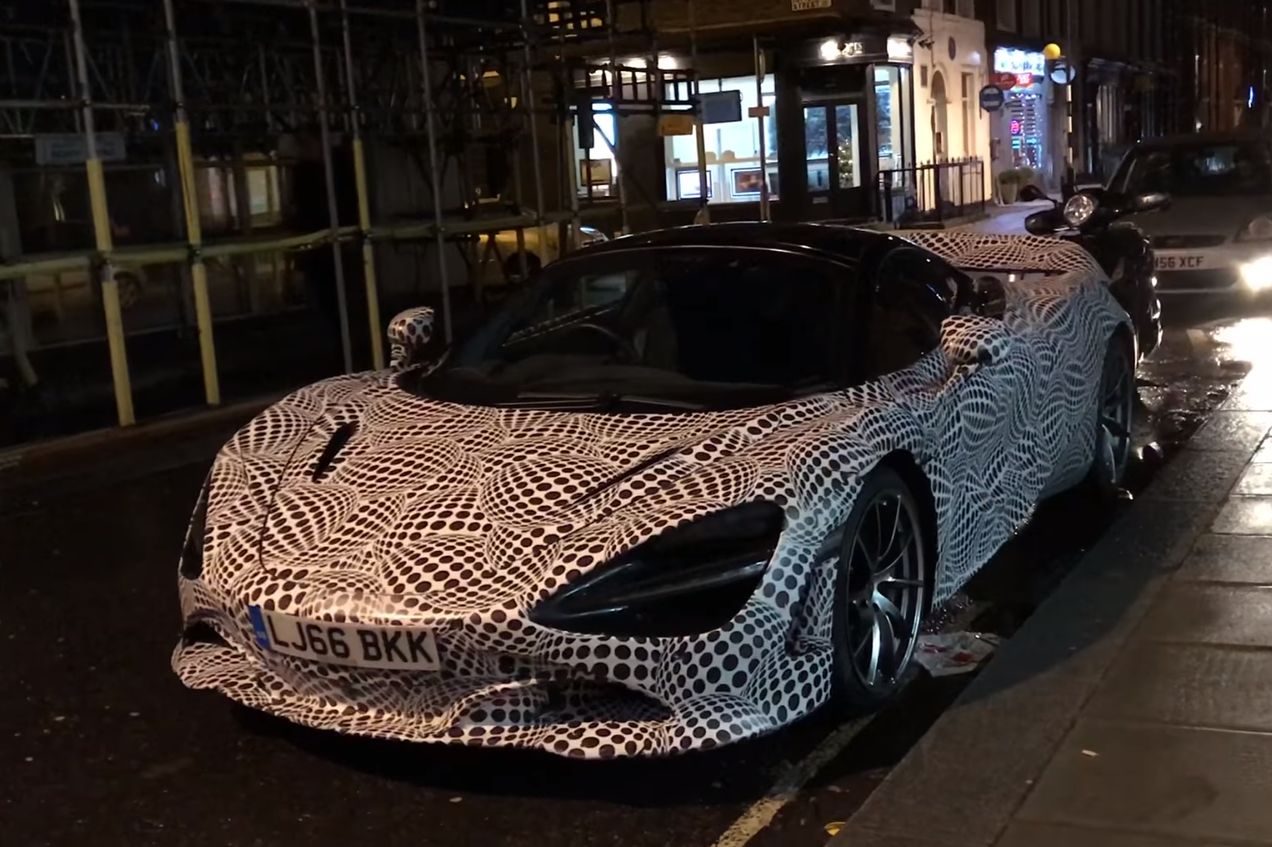 Czy to prototyp nowego supersamochodu McLarena? Zamaskowany wóz przyłapany w Londynie