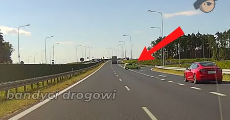 Taki widok tuż przed S11. Ludzie aż się zagotowali