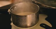Lubi przywierać do garnka. W prosty sposób możesz temu zapobiec