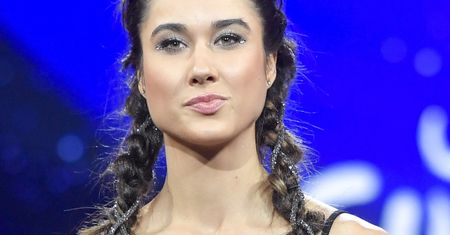 Ida Nowakowska tańczy na śniegu w szóstym miesiącu ciąży