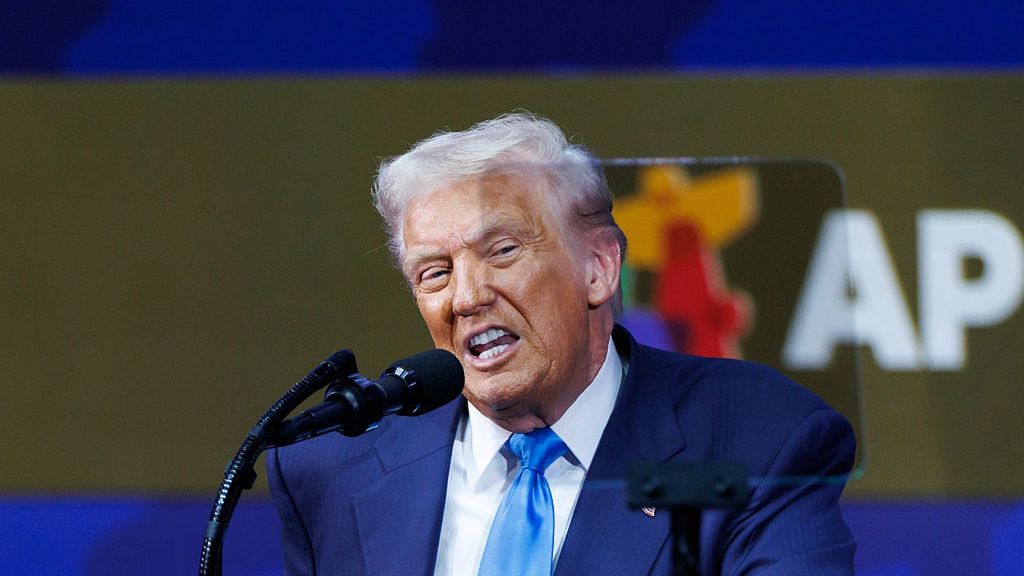 Key Speakers at the APEC CEO Summit
Bloomberg
north american, south korean, united states of america, forum, government news, summit, u.s., asia-pacific economic cooperation, conference, u.s.a., american, u.s. government, east asian, speakers, us