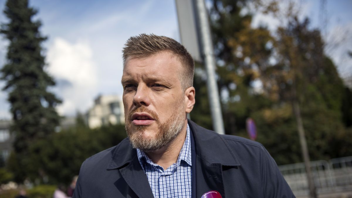 Adrian Zandberg deklaruje, że Lewica jest otwarta na zmiany kształtu "ustawy antyflipperskiej"