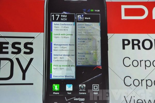 Motorola RAZR oficjalnie. Ma 7,1 mm grubości - najcieńszy smartfon świata! 3