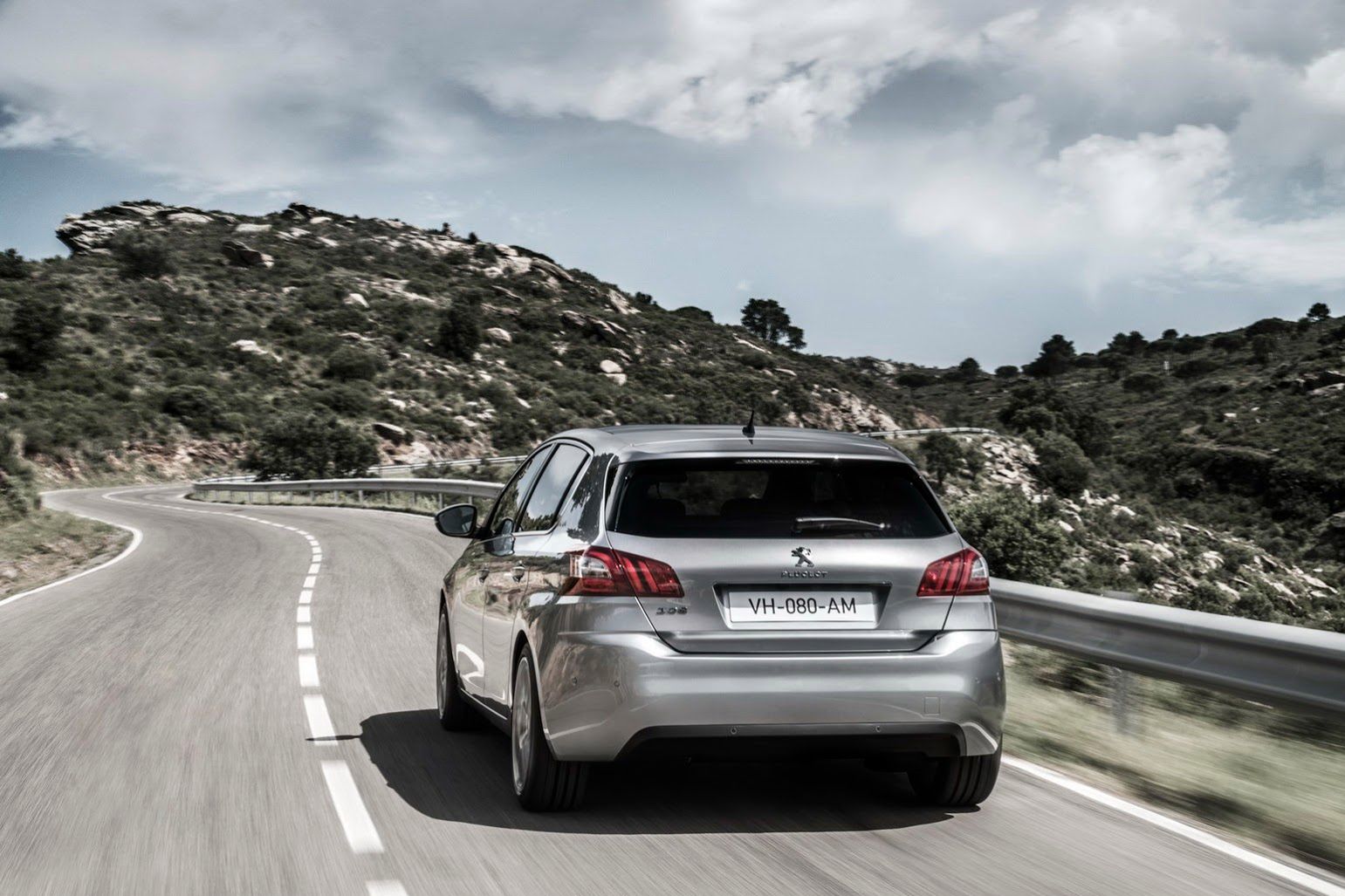 Nowy Peugeot 308 w obszernej galerii zdjęć 94