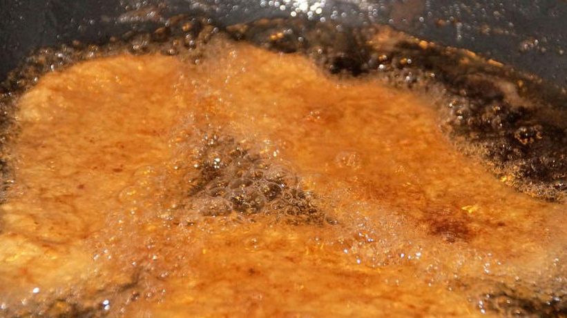 Ten olej najlepiej sprawdzi się do smażenia