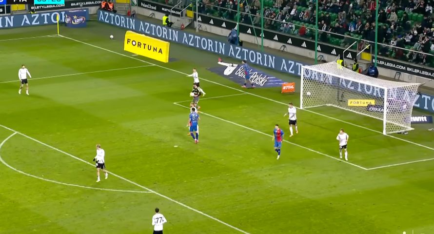 Trybuny na Legii wyciszone w transmisji? Szef Canal+ Sport reaguje