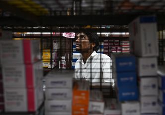 Trump zapowiada cła. Popłoch na azjatyckich giełdach. Producenci leków tracą