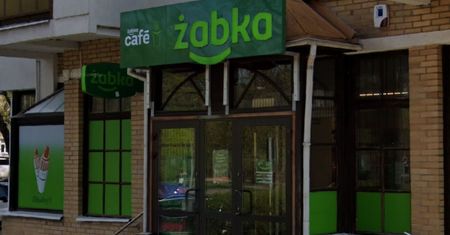Poszedł do Żabki po jajka. Widząc paragon, zapytał, czy to nie pomyłka