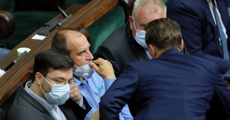 Zagłosował za "lex TVN". Kukiz tłumaczy